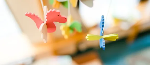 Kindergarten Mobile mit Drachen