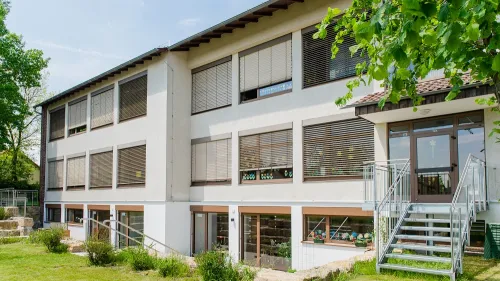 Außenansicht vom Kinderhort Oberferrieden