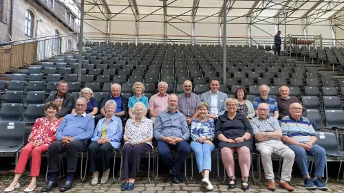 Die stifter*innen trafen sich im historischen Wichernhaus 